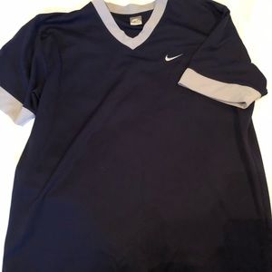 Men’s Nike baseball style T-shirt